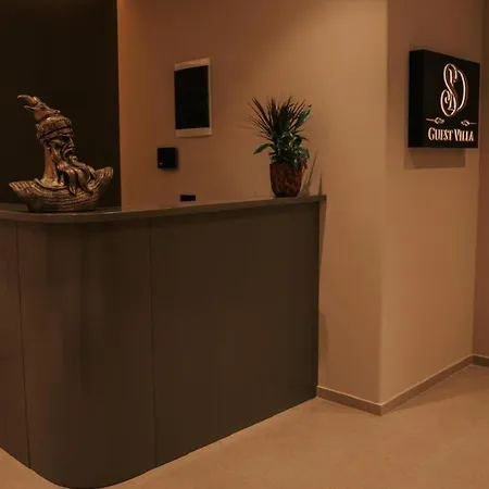 Πανσιόν Sd Guest Κρούγια